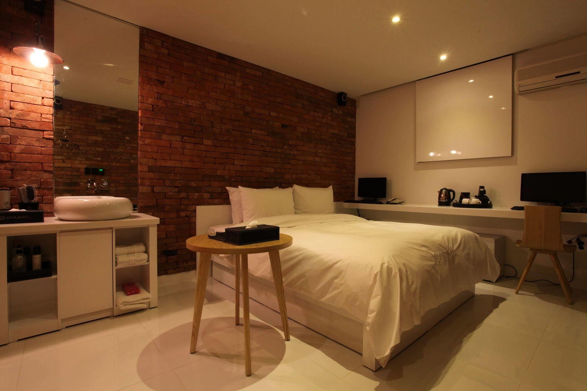 Diva Hotel Seoul Exterior photo