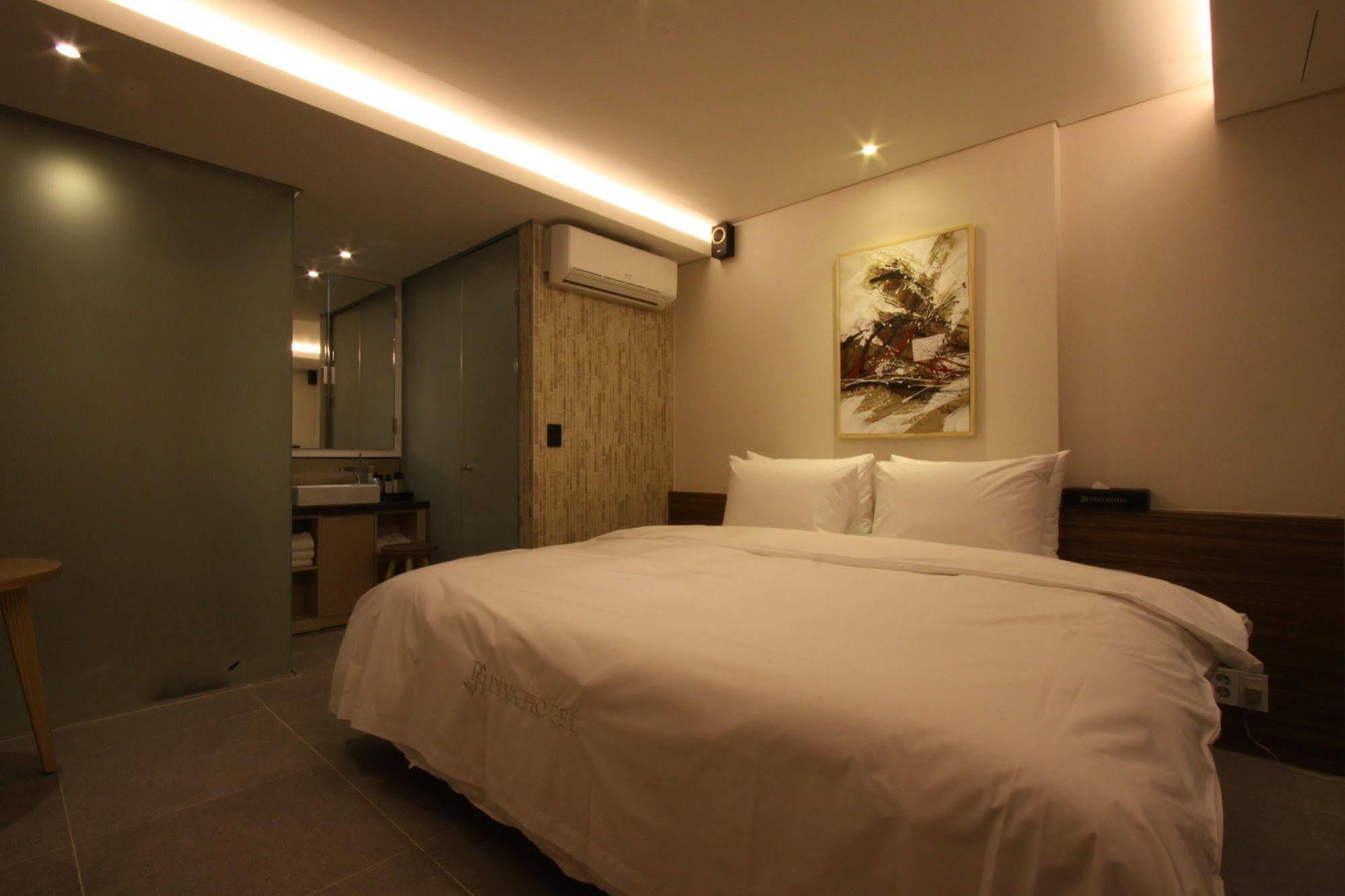 Diva Hotel Seoul Exterior photo